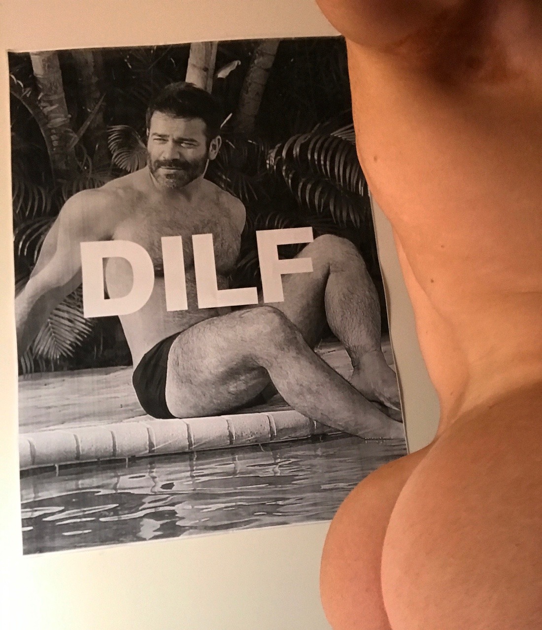 thegluteusmaximass:Trying to get Zaddy’s attention by flashing that bussy.
