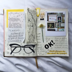 florallpeach:  finally sat down and journaled and I’m feelin’ really good about it 