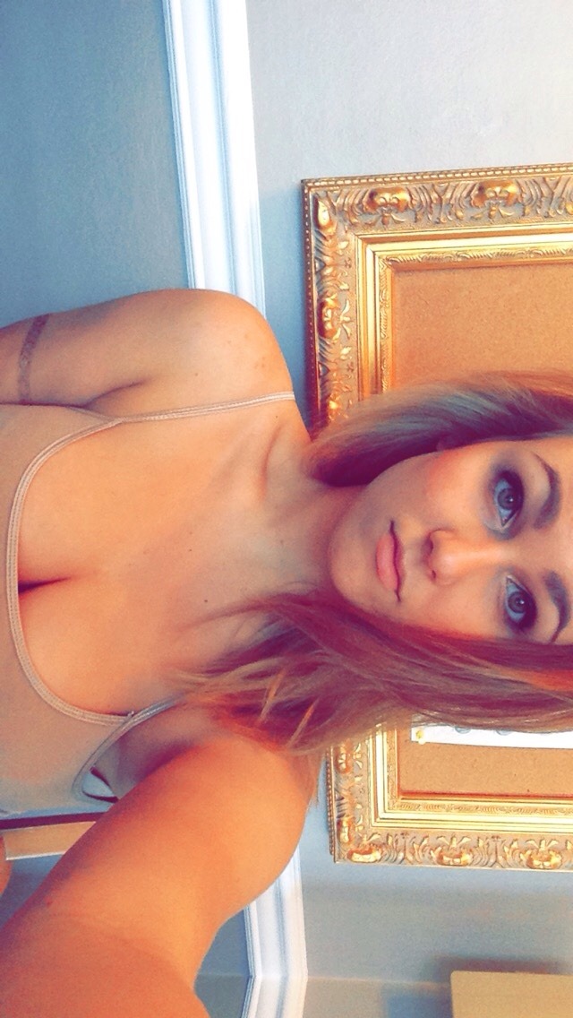 tequilaandcoffee:  Haven’t posted a selfie in a while🐯