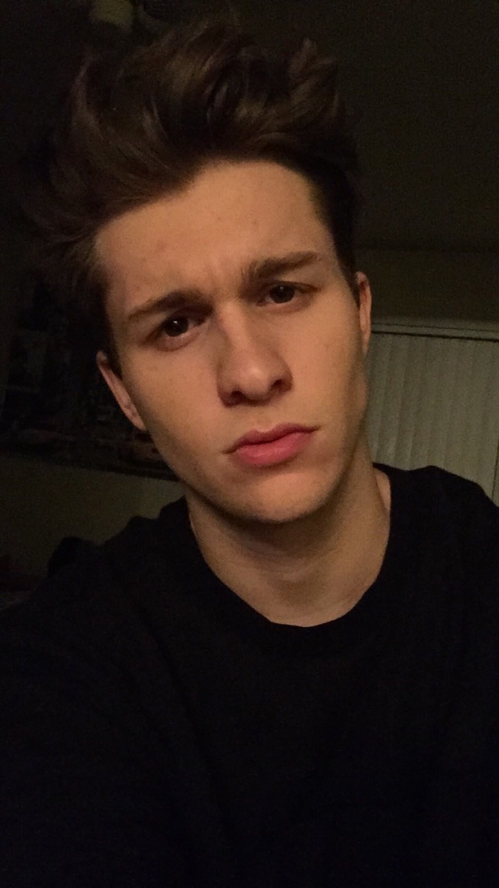 malikmydick:  the higher the hair the closer to jesus