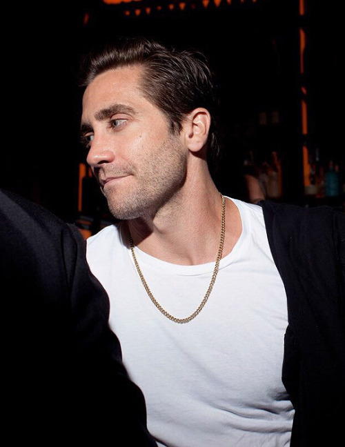 bloodritual: gyllenhaaldaily: Jake Gyllenhaal attends an event celebrating the new Calvin Klein perf