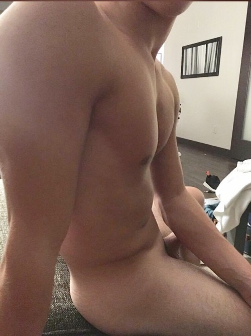 mvctroy:  mvctroy:  getting ready for a good time😈  