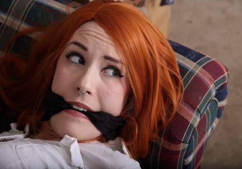 sensualhumiliation:  CAPTIVE and SCARED