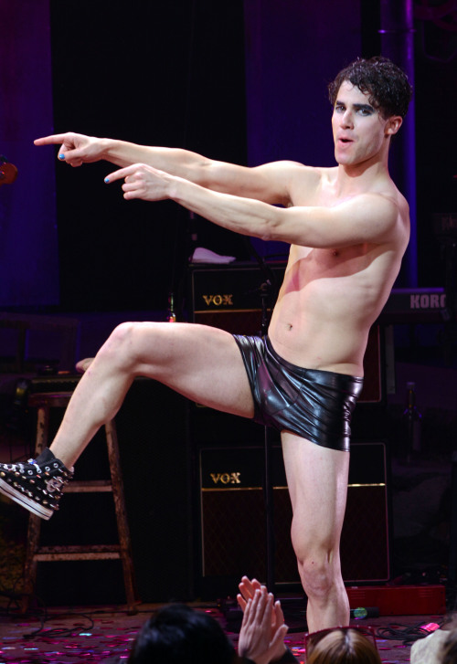 darrencriss-news-blog:[UHQ] Darren Criss onstage during his debut curtain call for ‘Hedwig and the A