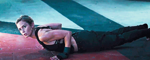feanor-black:Sexual orientation: Emily Blunt doing this in Edge of Tomorrow.