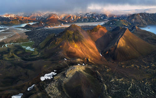 Stunning views above the Highlands of Iceland by Daniel Gastager