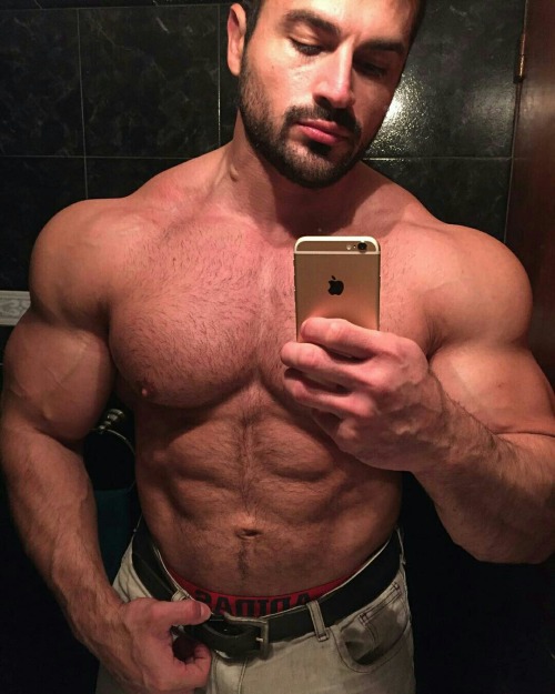 muscletitans:  Franco Exequiel Dominguez 