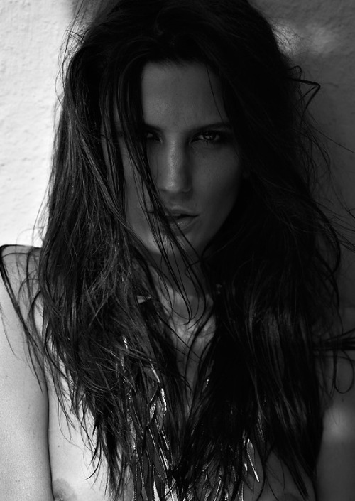 goshakolbasnikov: Lee Ann Roberts by Seppi Hochfellner