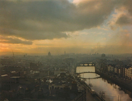endilletante:Dublin sky, 1966.From Evelyn Hofer, edited by Susanne Breifenbach, Steidl, 2004.