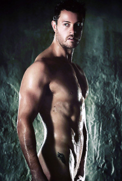 bannock-hou:  Daniel Feuerriegel and Pana