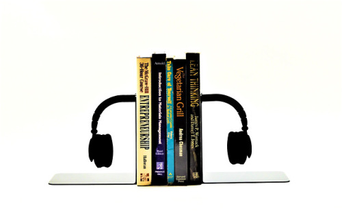 Headphone BookendsWhether you&rsquo;re keeping the vinyl collection together or need a place for the