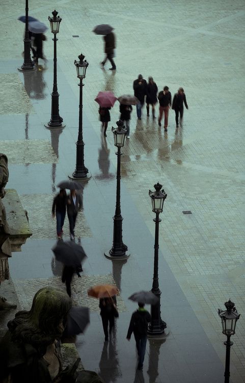gillianstevens:  Paris in the rain.. 