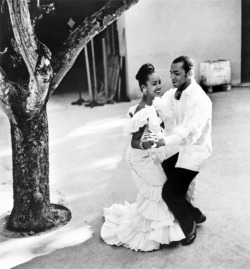 wehadfacesthen:  Havana, Cuba, 1954, photo by Eve Arnold 