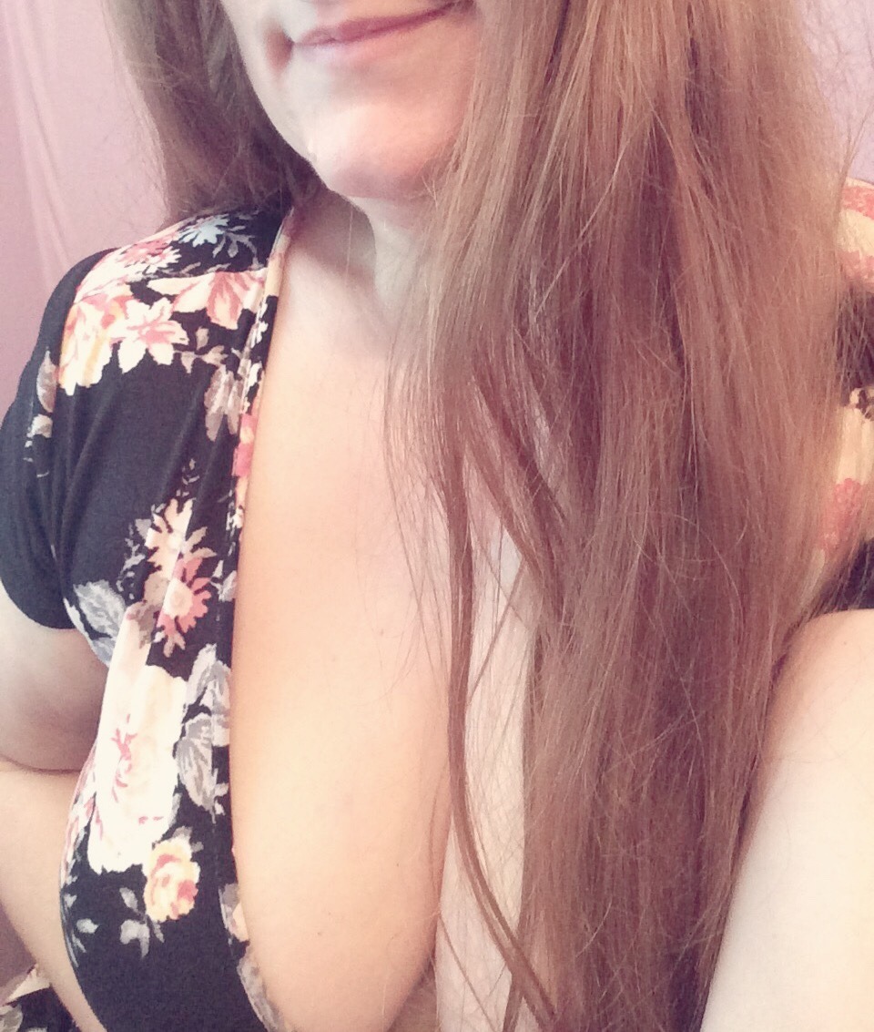 sassysexymilf:  I might have lingerie on under my dress Tumblrville! ~ Sassy 💁