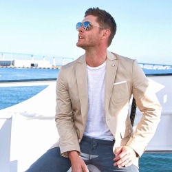 justjensenanddean:    Jensen Ackles | SDCC