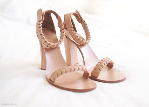 Porn Pics what-do-i-wear:  CHLOÉ Sandals  (image: andyheart)
