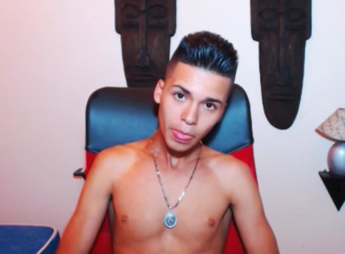 Porn Pics New gay webcam performer Latin twink boy