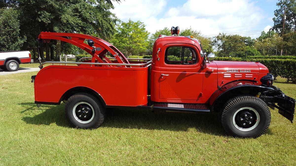 jacdurac:        1956 Dodge Power Wagon 4x4 Tow-truck