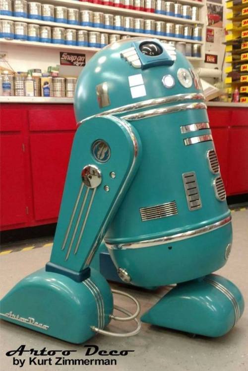 steampunktendencies:  Very cool R2D2 Art Deco ? 50’s?