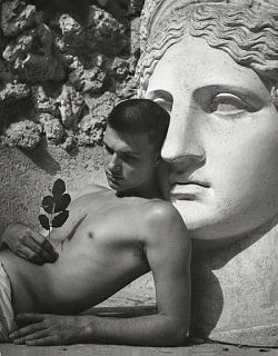 hauntedbystorytelling:  Herbert List / source: lamaletademaxweb