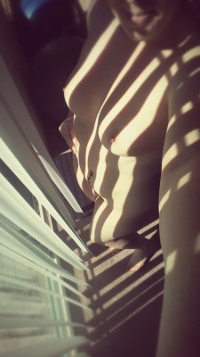 sunlitslut:  sunlitslut:  Sometimes I forget that real people wear clothes all day… I’d rather be naked so I’ll keep being The Sunlit Slut ;)  You guyyys, it’s gorgeous again today. I think more sunny nakedness is in order. Thoughts?