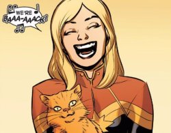 dianapforlunch: Captain Marvel with her cat Chewie appreciation post (◠﹏◠ ✿)