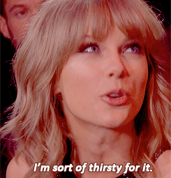 all-too-well-13:The entire fandom