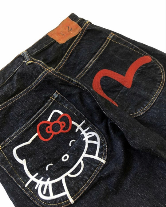 EVISU エヴィス × キティ コラボジーンズ 2001 No2 W33 - デニム/ジーンズ EVISU エヴィス × キティ コラボジーンズ 2001 No2 W33 - デニム/ジーンズ