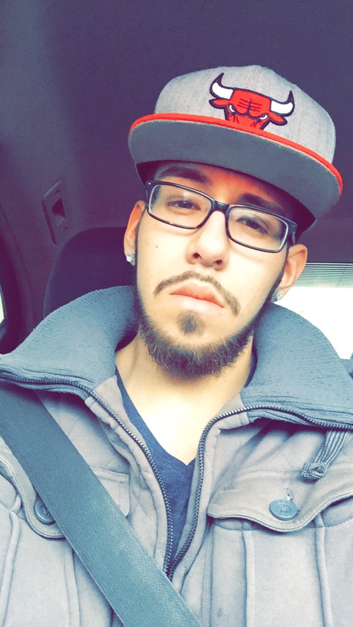 rnbprince25:  gayboypapichulo:  Sexy Latino 8.5 uncut dick  Zamn zaddy!!!