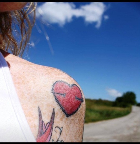 the-red-native:  Frecklicious 