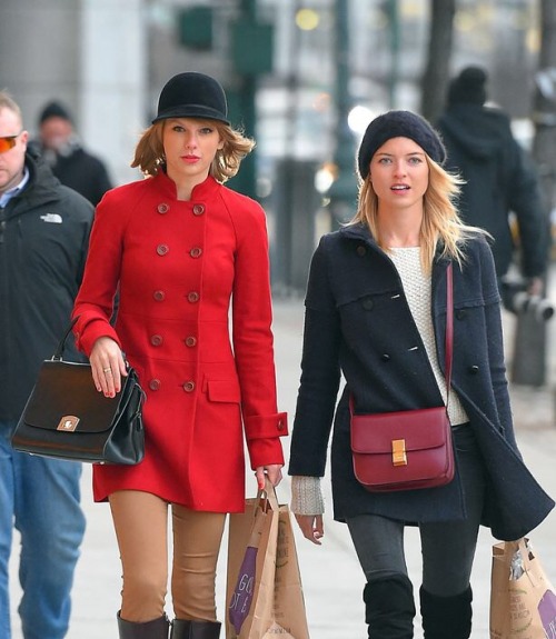 forgethowhemoved:  taylorswift I love that you’re so honest to yourself and to your friends. This an amazing story of a girl who had 1 or 2 friends (who are amazing and beautiful) to a girl who has an entire “squad”. You’re very, very lucky.