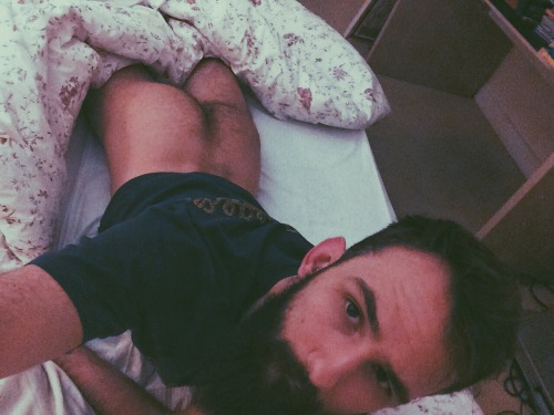 ilikedeers:  look away