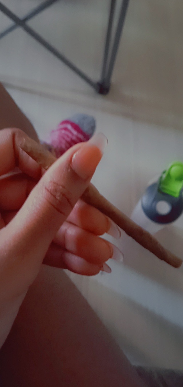 Wake And Bake I Know Im Pissed I Put Hold In It Look Fuck Up." Ooo Well" Let Call It Messdblunz Lol 😦🤭