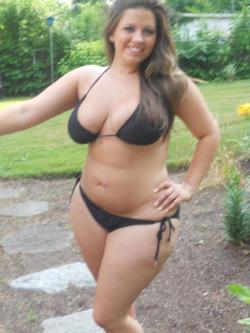 thick-is-good:  Big Beautiful Girls Available for Hookups Today In Your Town!