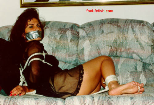 bondagehedgehog:  Kouri Mazil adult photos