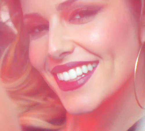 Up and down, up and down! #cheryl#cheryl cole#cheryl tweedy#push10#gifs #Crazy Stupid Love #videoclips