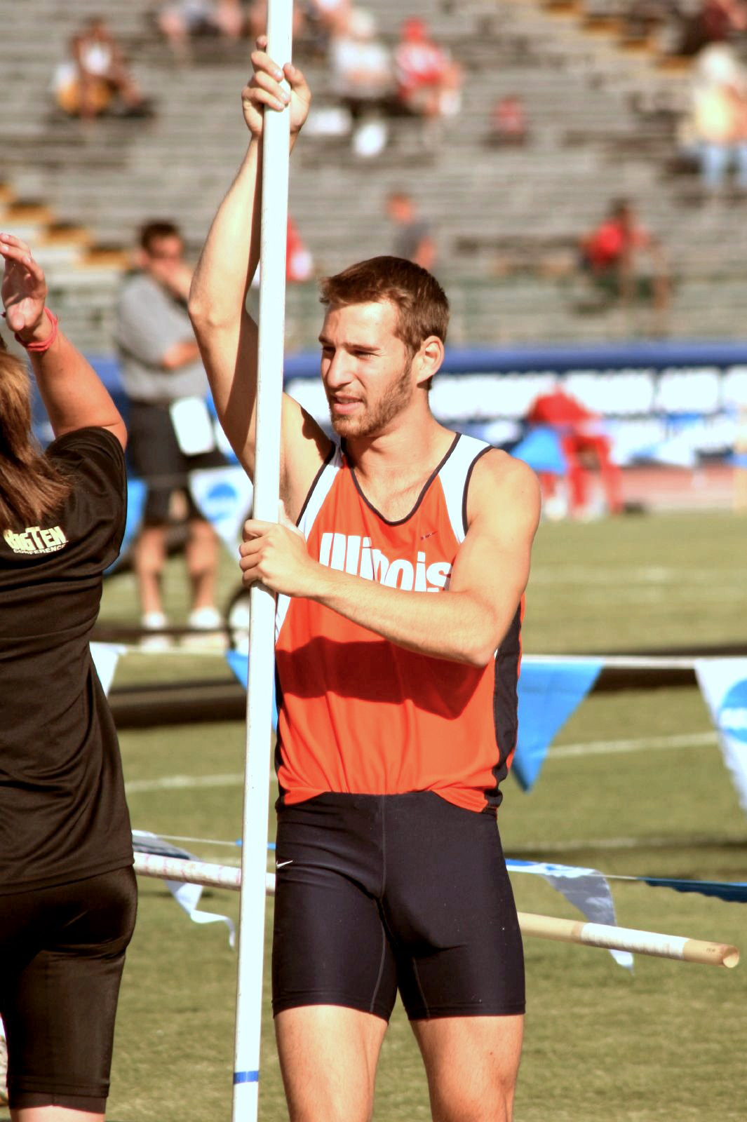 guyswithcellphones:  takealookatmydick:  A Pole Vaulter with his own pole attached.