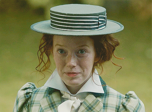 Favorite Anne Looks In Season 3