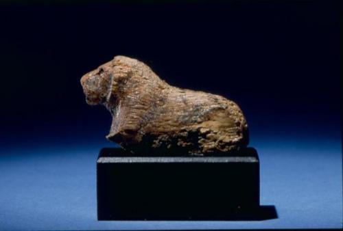 Ivory game piece in the form of a lion, found in Abydos (Egypt, 1stDynasty).