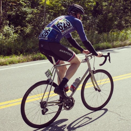 bicyclespecialties: Scott Fitzgerald racing at Green Mountain. Photo by Ian Austen #teammariposa #mc