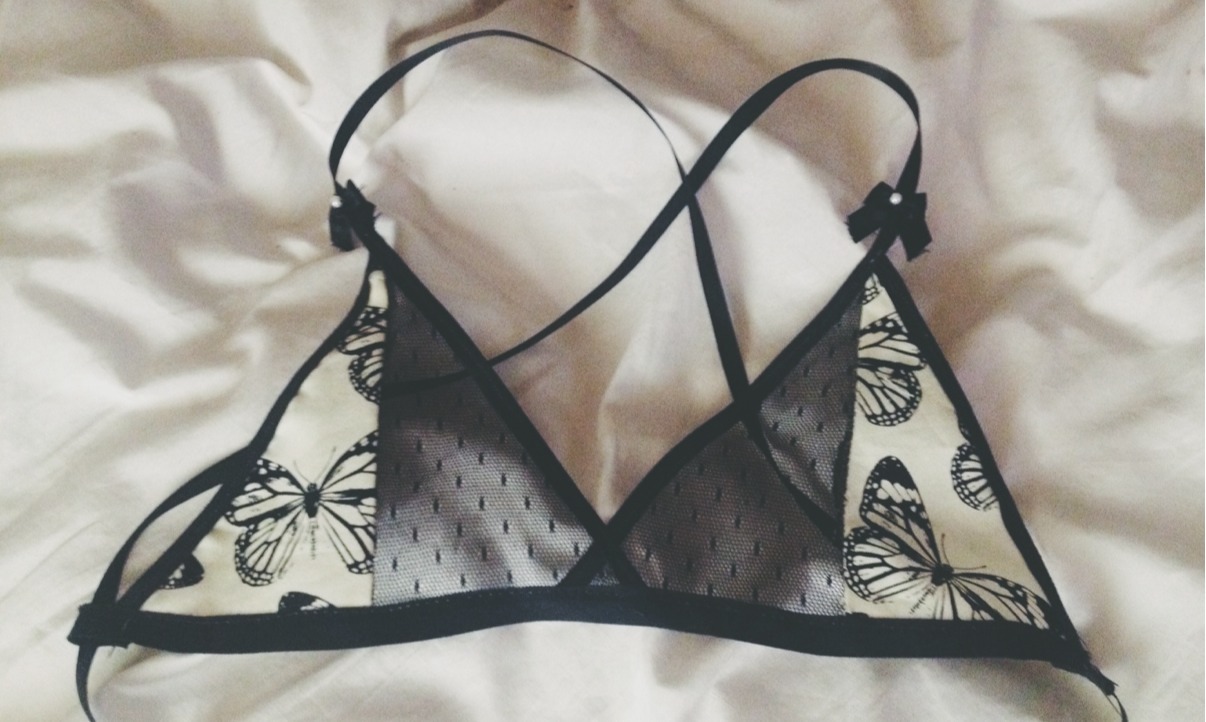 helainetieu:  If you haven’t already, stop by my online store! www.helainerose.bigcartel.com