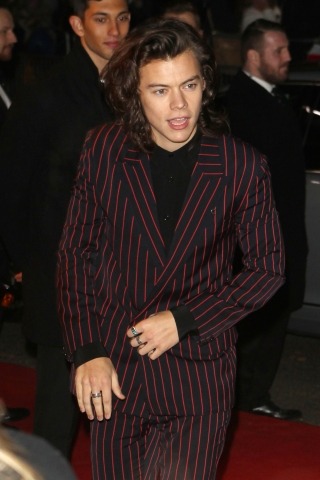 direct-news:  ALBUM - Harry Styles attends the British Fashion Awards at London