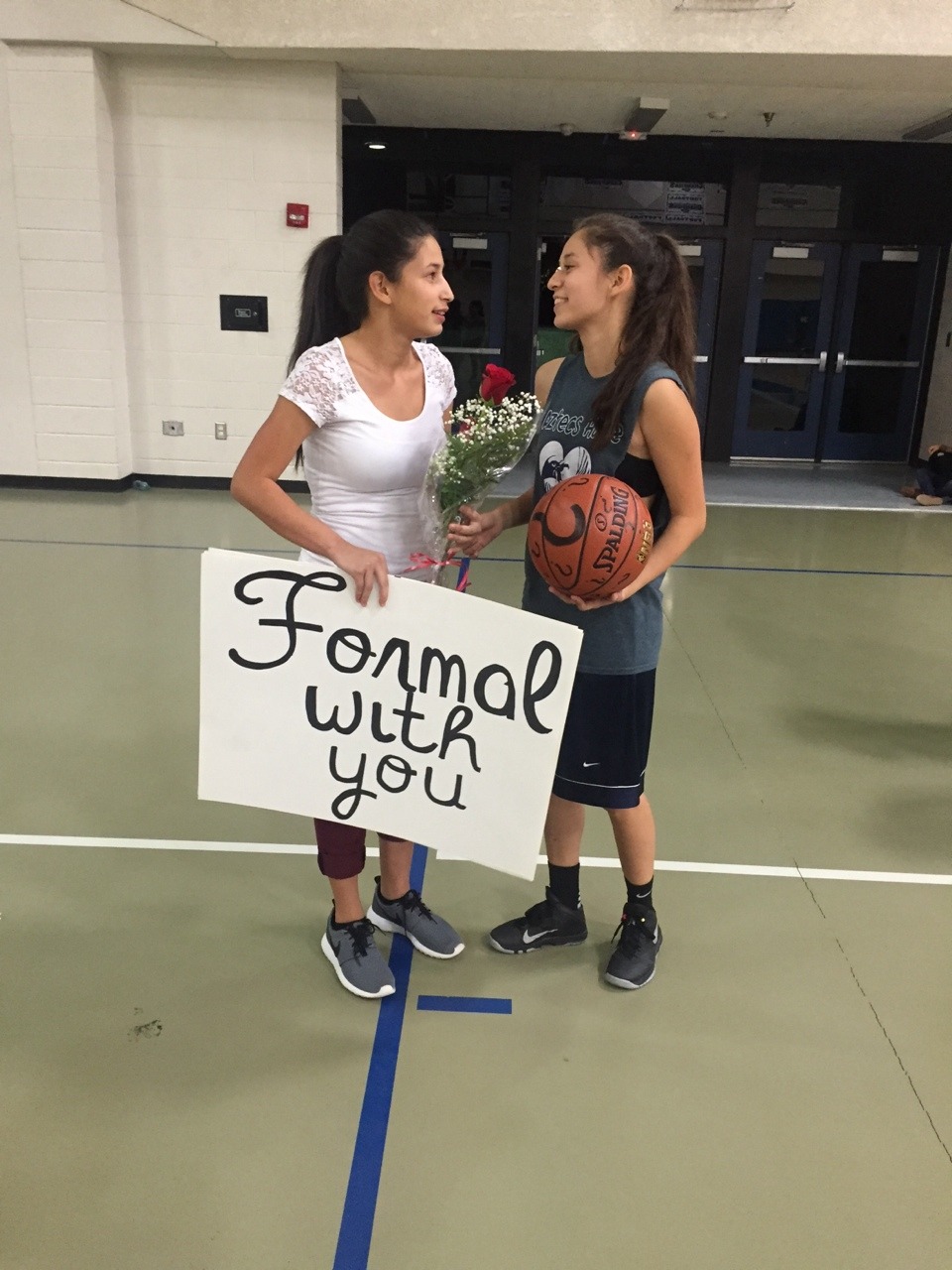lovegaygirls:  I got surprised by my love!(submitted)