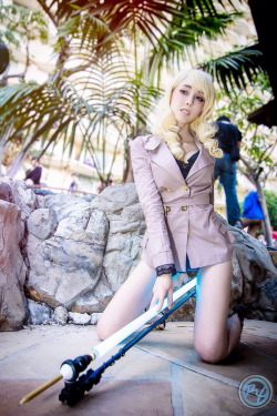 hotcosplaygirl:  Cosplay girlCosplay girl