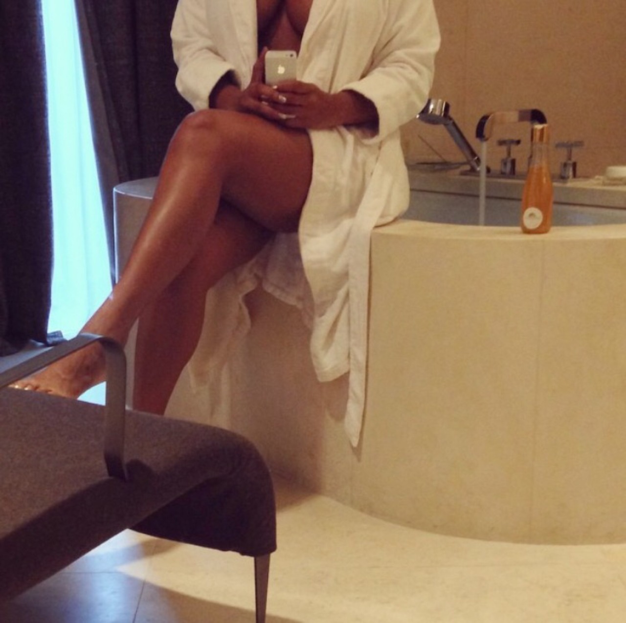 afro-arts:  SUPERGLOW OIL  www.superglowoil.com // IG: superglowoil   $33 - $44 