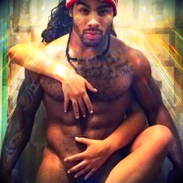 bruhyousexy:  Merry Christmas Eve