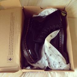 Prim-Rosy:  My New Doc Martens Omfg Im In Love With Them! Please Dont Change The