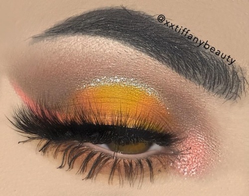 ☀️ @plouise_makeup_academy RECREATION - SWIPE☀️•Follow/Share @xxtiffanybeauty for more!✨•Please tag 