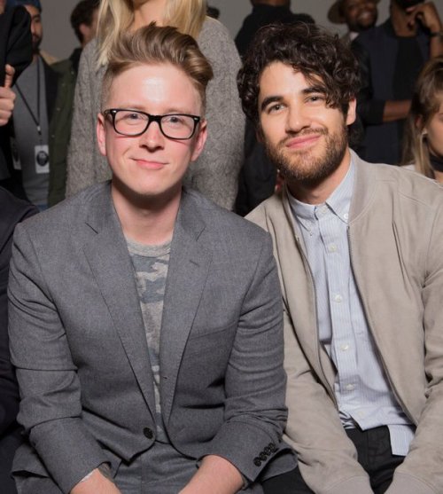 dailydarrennews:  Tyler Oakley sat with this dweeb at the @ToddSnyderNY #NYFWM show. he kept whisper