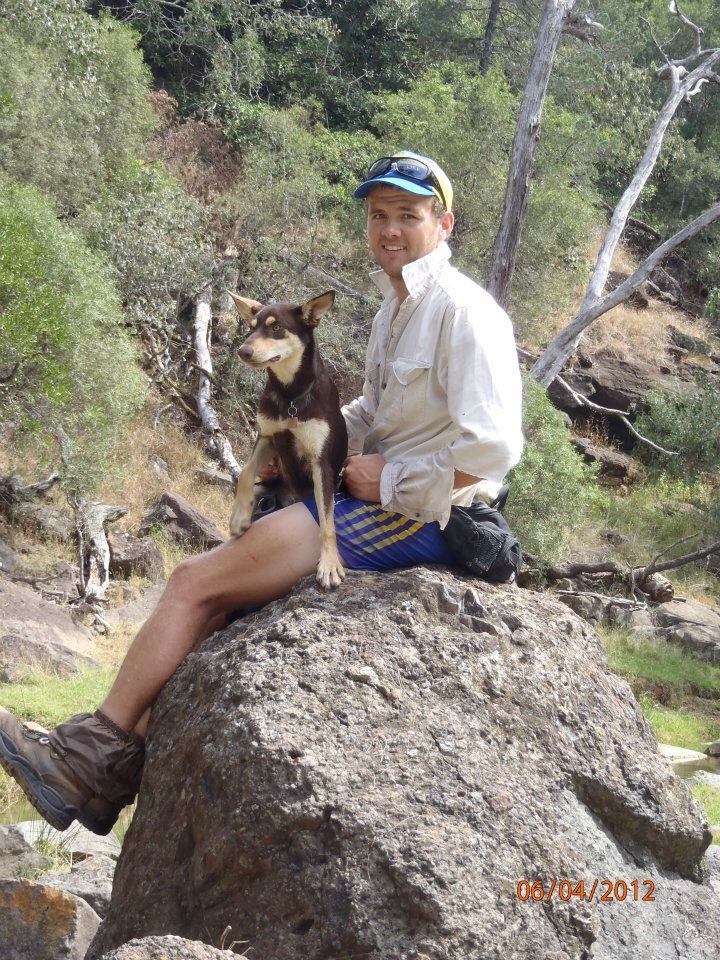 tradieboots:  Cute country bloke.